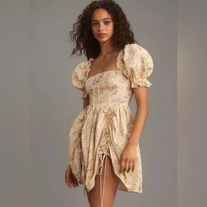 NWT Selkie puff sleeve villa romantics dress